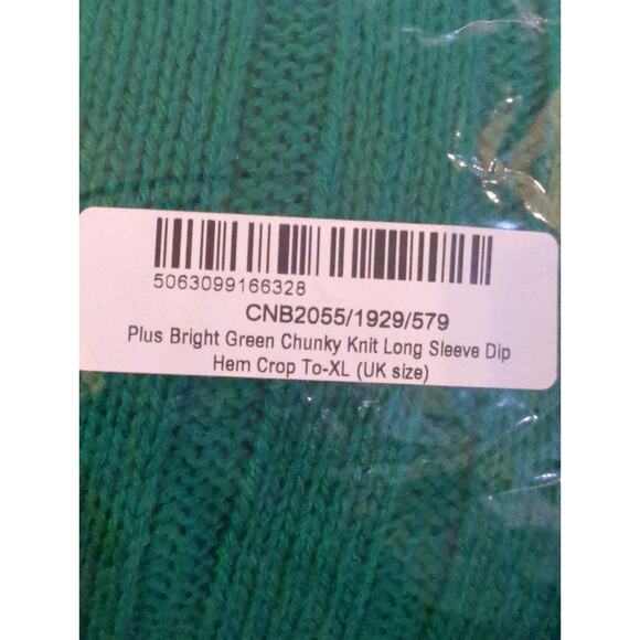 PrettyLittleThing Green Chunky Knit Long Sleeve Dip Hem Crop Top NWT UK Size XL - Picture 7 of 7
